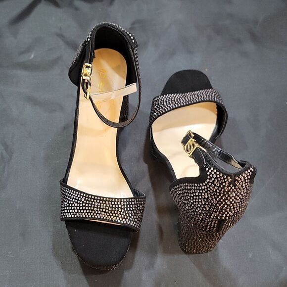 BRAND NEW BEBE SHAYLA BLOCK HEEL SANDAL - Picture 6 of 16